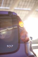 Peugeot 107 5-Door 2012 года